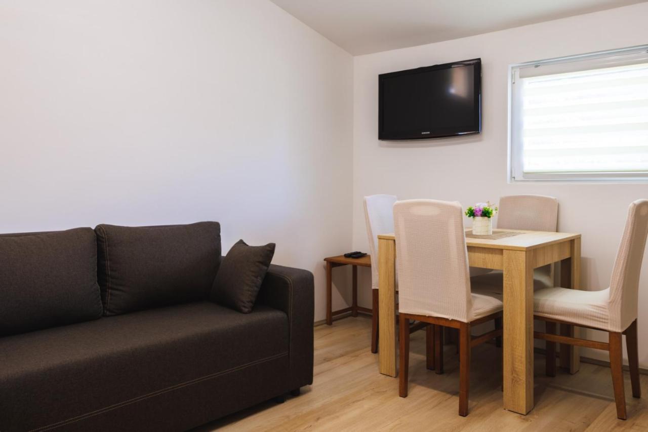 Apartmani Dordevic Galambóc Kültér fotó